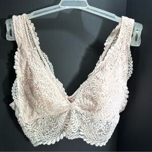 Aerie Pink Lace Bralette with Floral Design sz M
